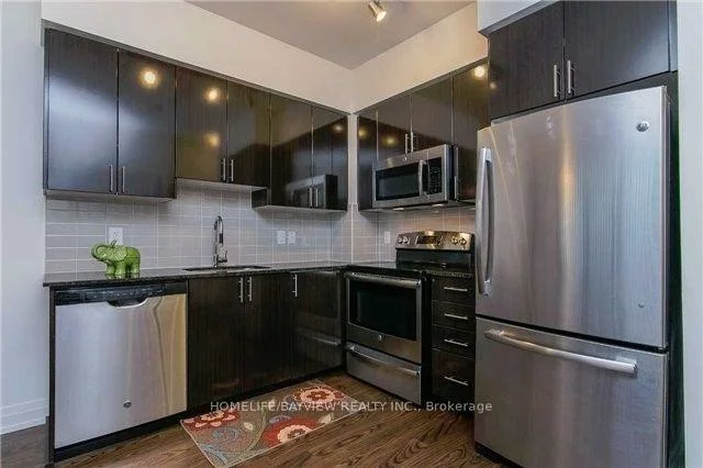 7167, Yonge, Thornhill, Markham