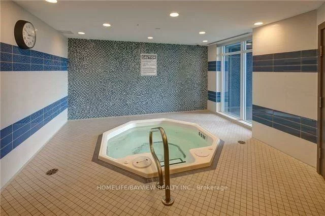 7167, Yonge, Thornhill, Markham