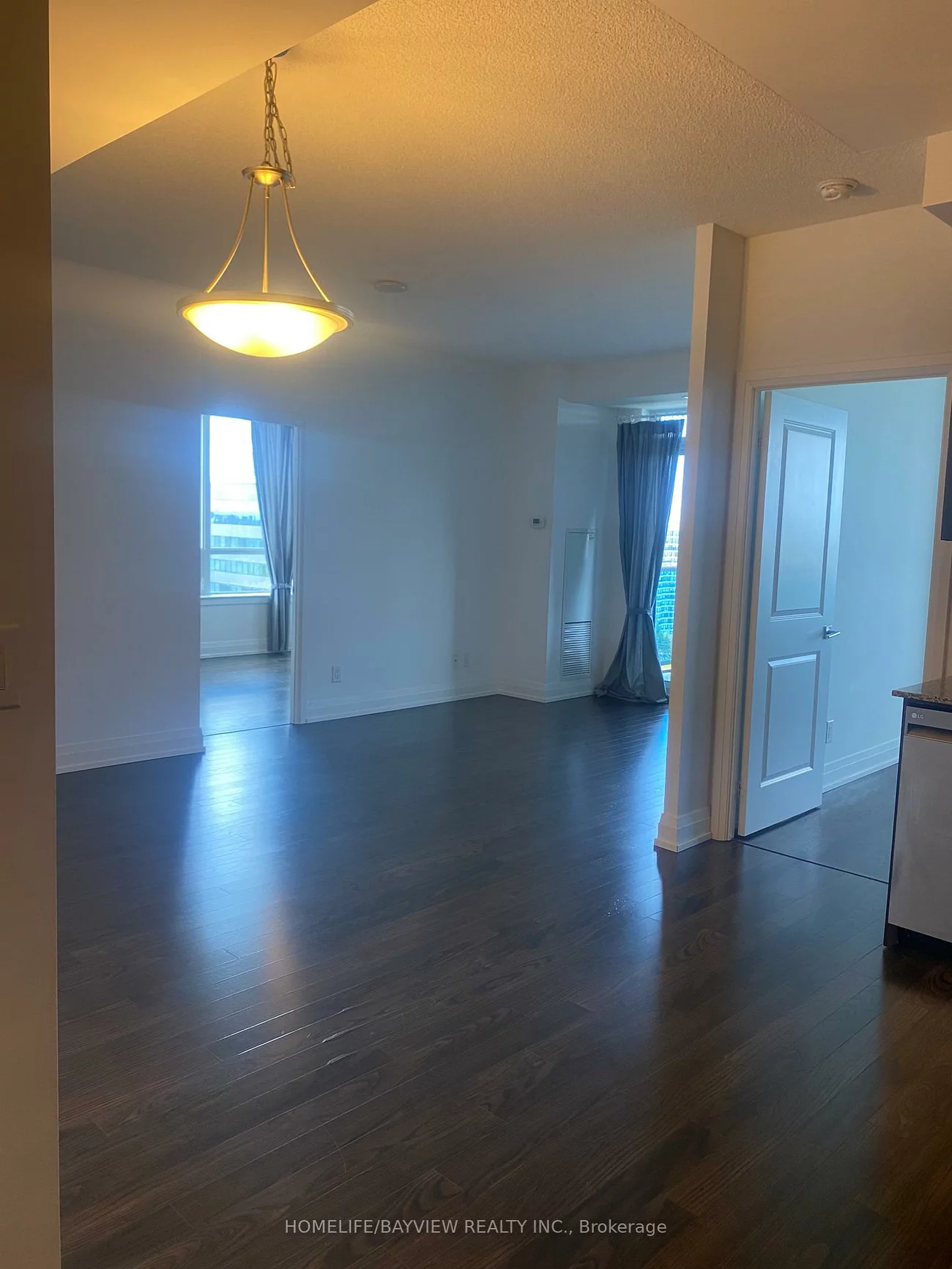 7167, Yonge, Thornhill, Markham