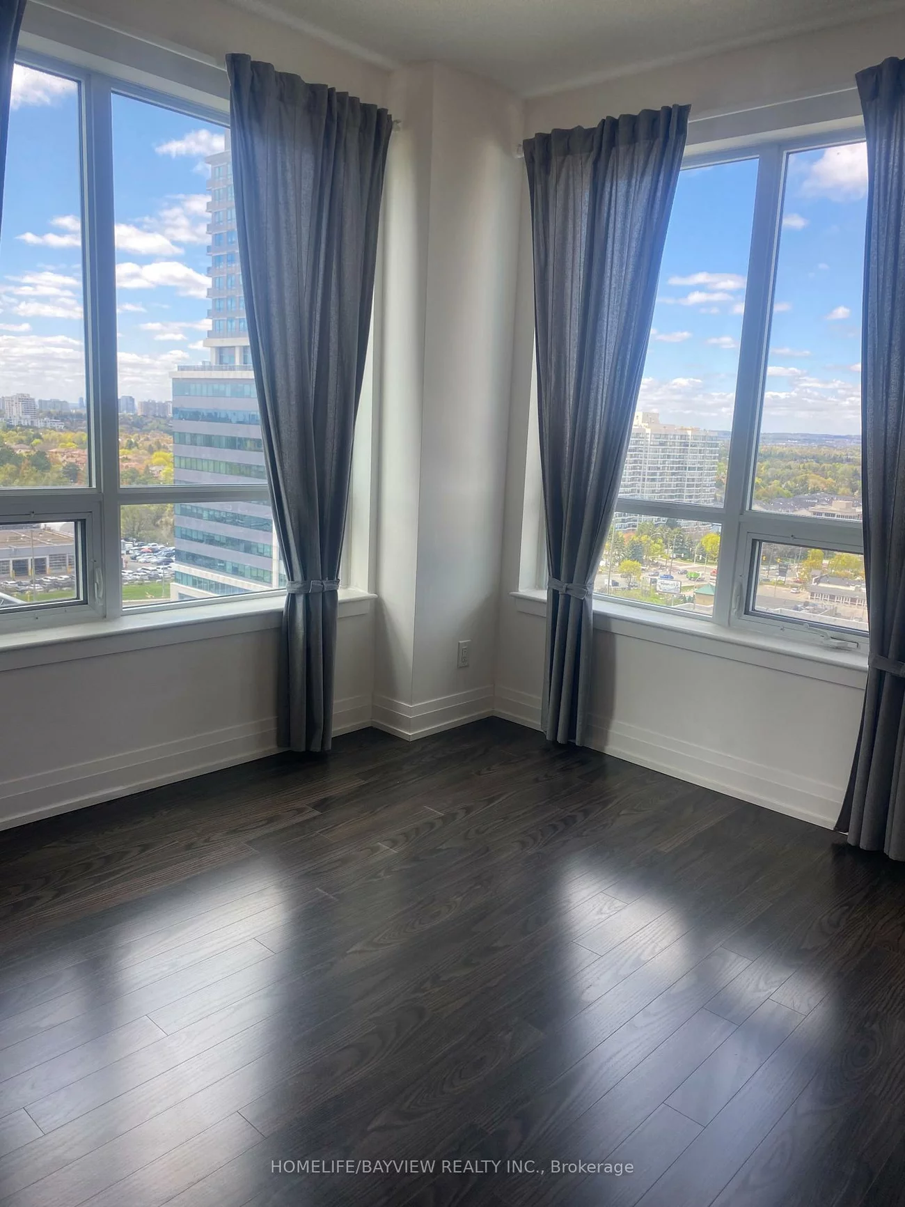7167, Yonge, Thornhill, Markham