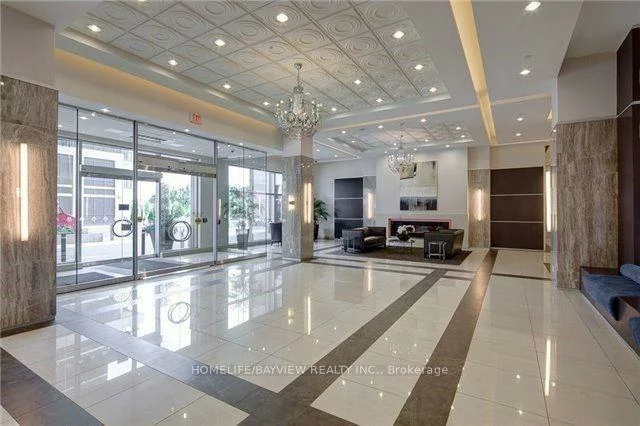 7167, Yonge, Thornhill, Markham