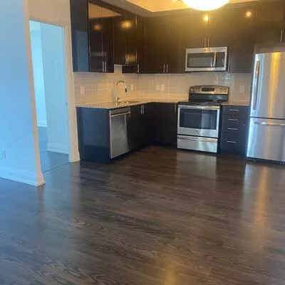 7167, Yonge, Thornhill, Markham