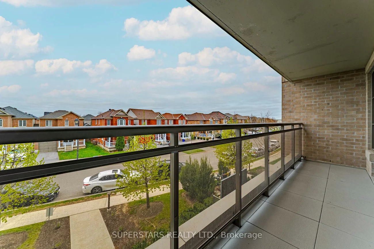 540, Bur Oak, Berczy, Markham