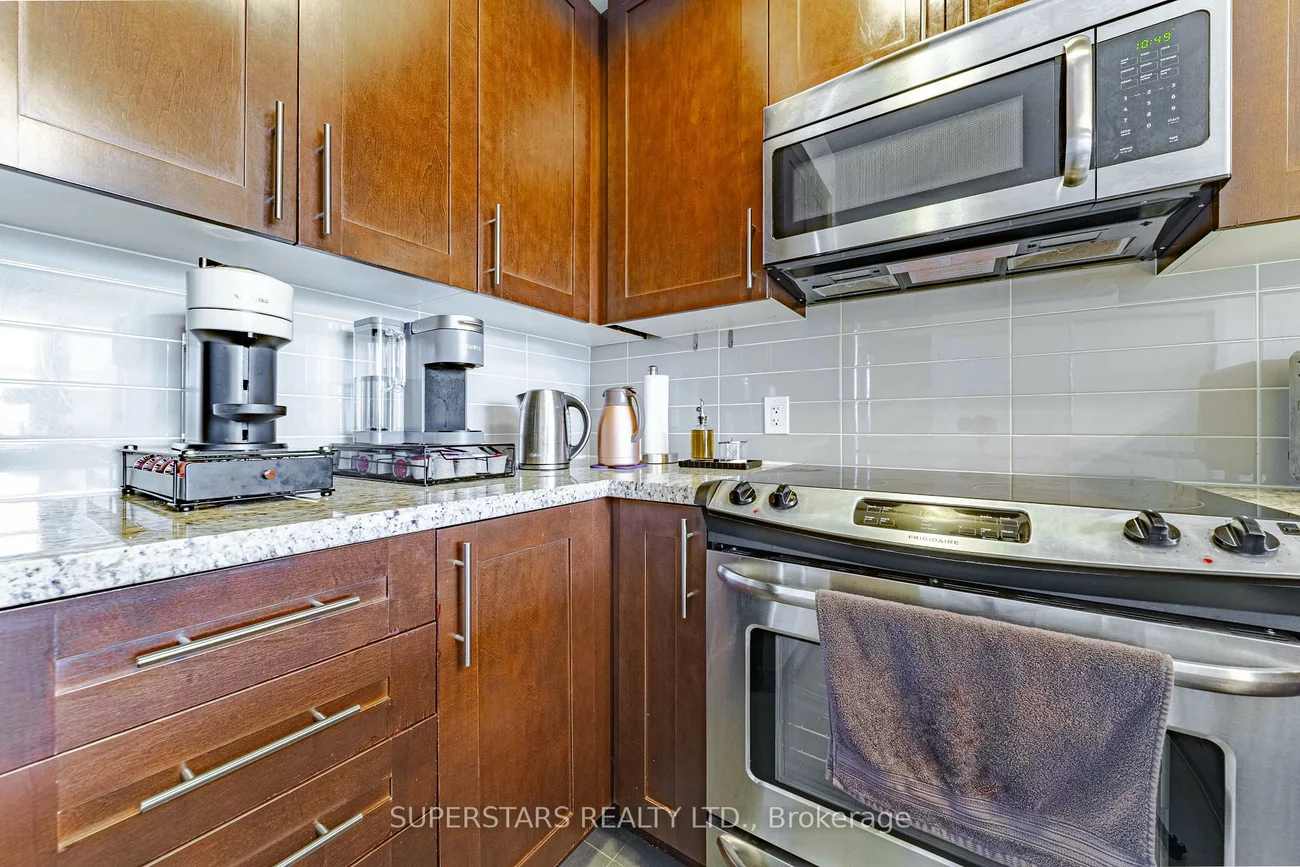 540, Bur Oak, Berczy, Markham