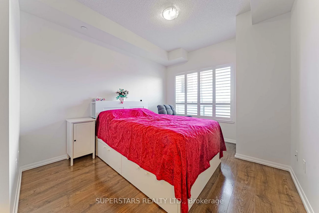 540, Bur Oak, Berczy, Markham