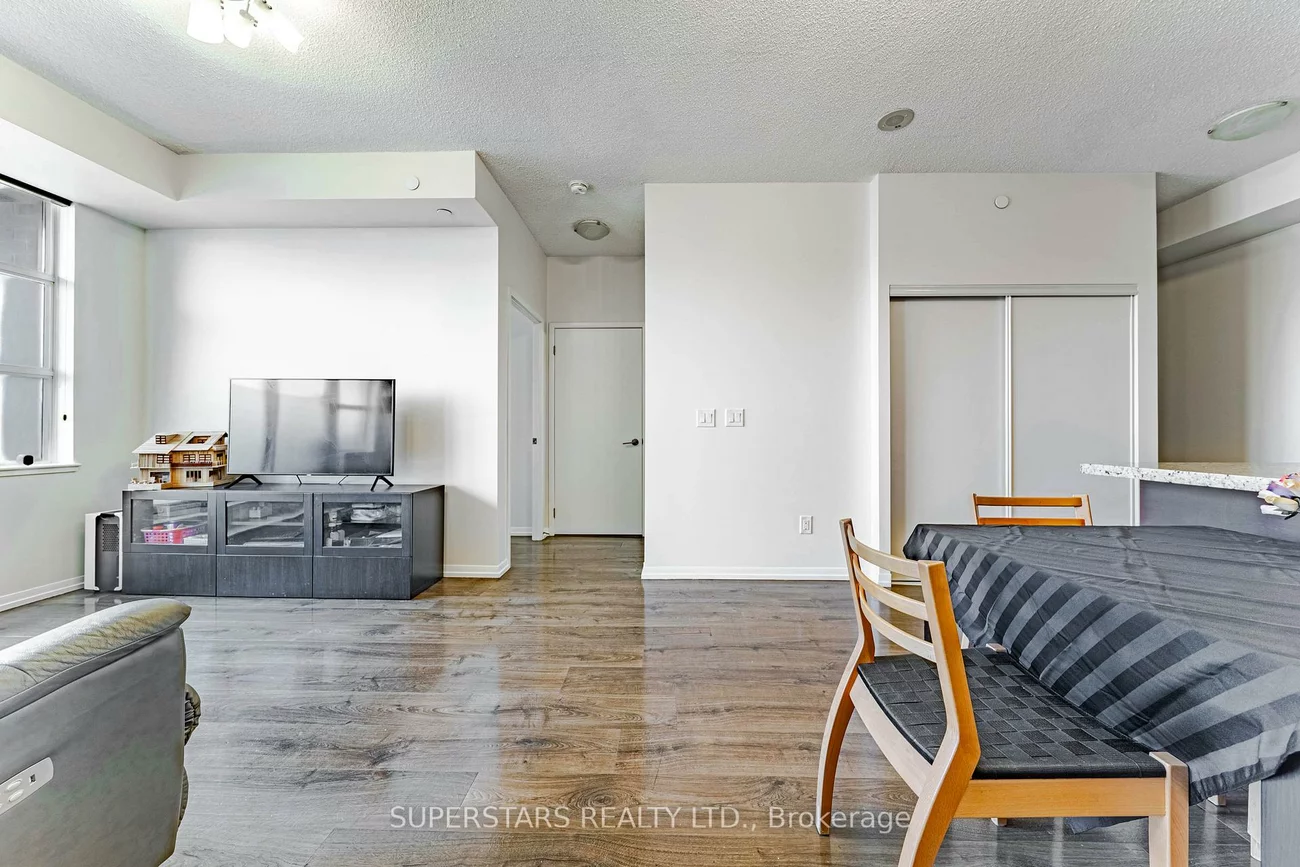 540, Bur Oak, Berczy, Markham