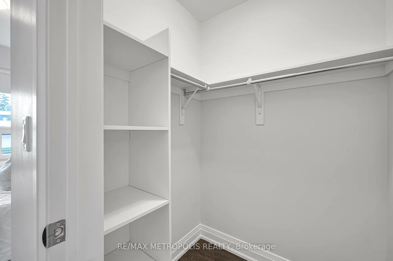 9700, Ninth, Greensborough, Markham