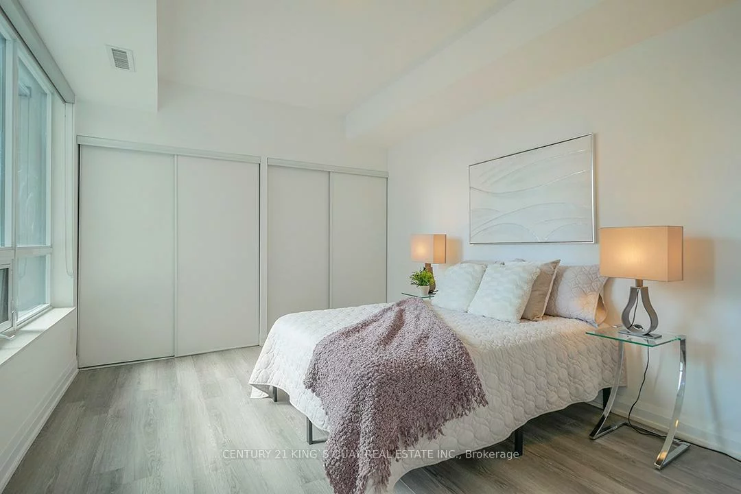 15, water walk, Unionville, Markham