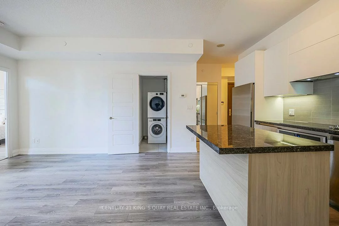 15, water walk, Unionville, Markham