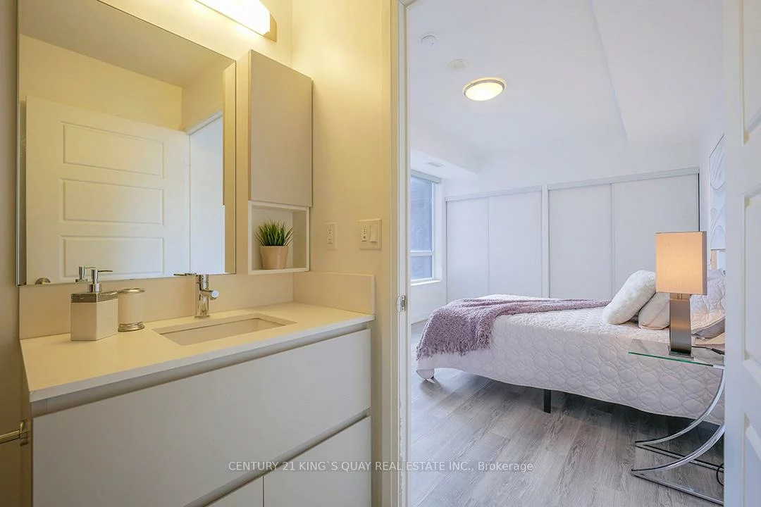 15, water walk, Unionville, Markham
