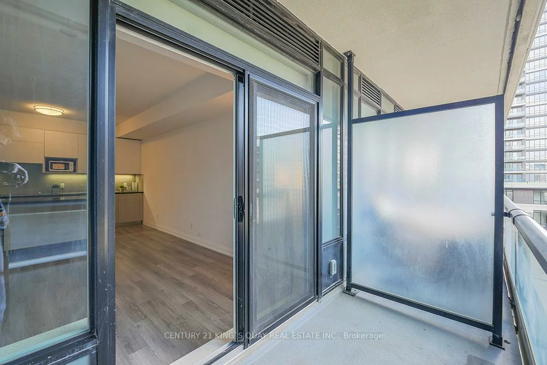 15, water walk, Unionville, Markham