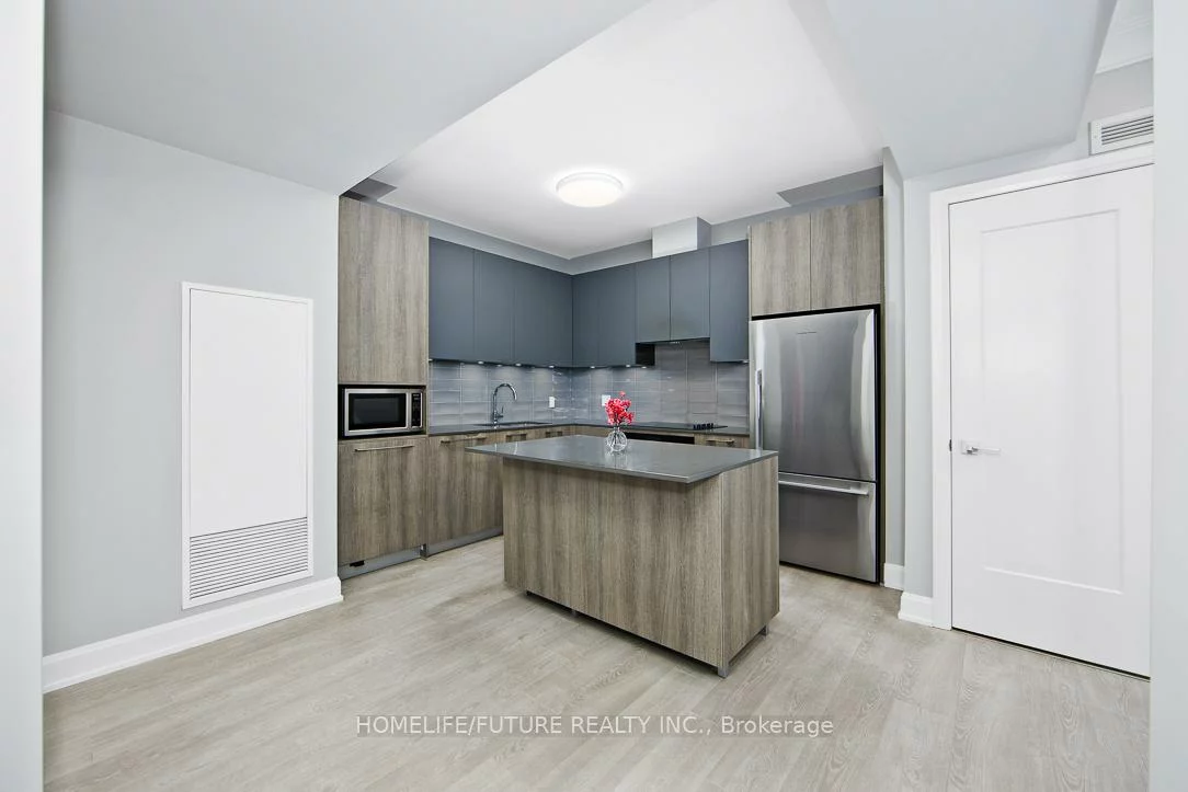 38, Water Walk, Unionville, Markham
