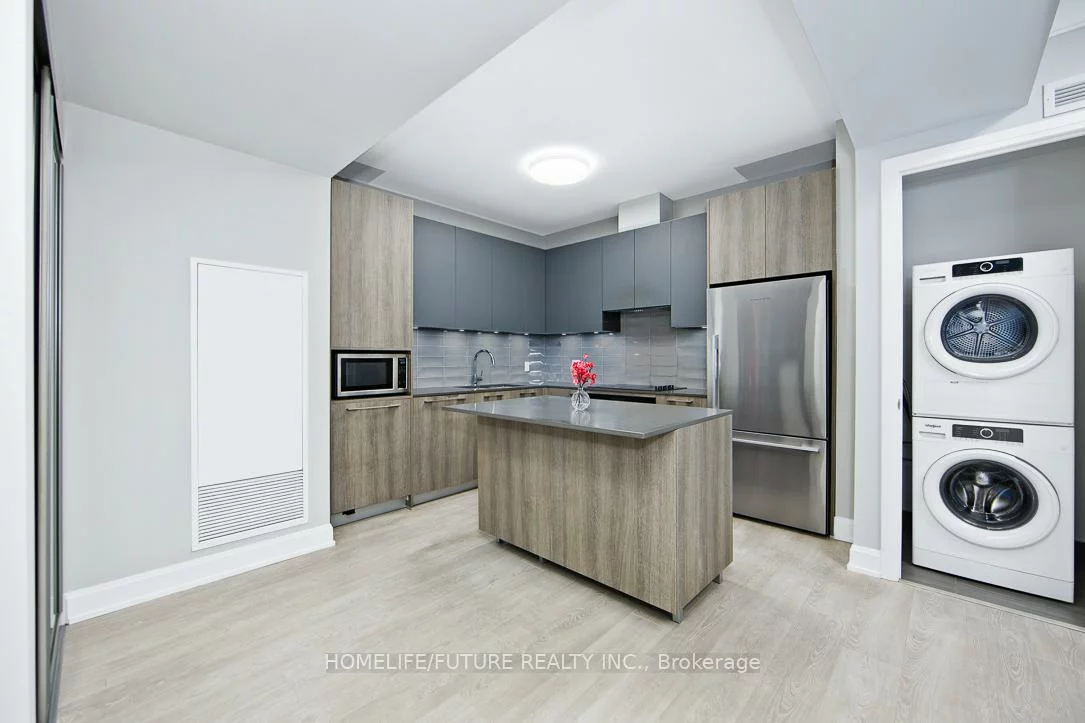 38, Water Walk, Unionville, Markham
