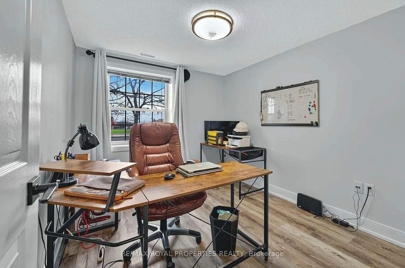 7424, Markham, Middlefield, Markham