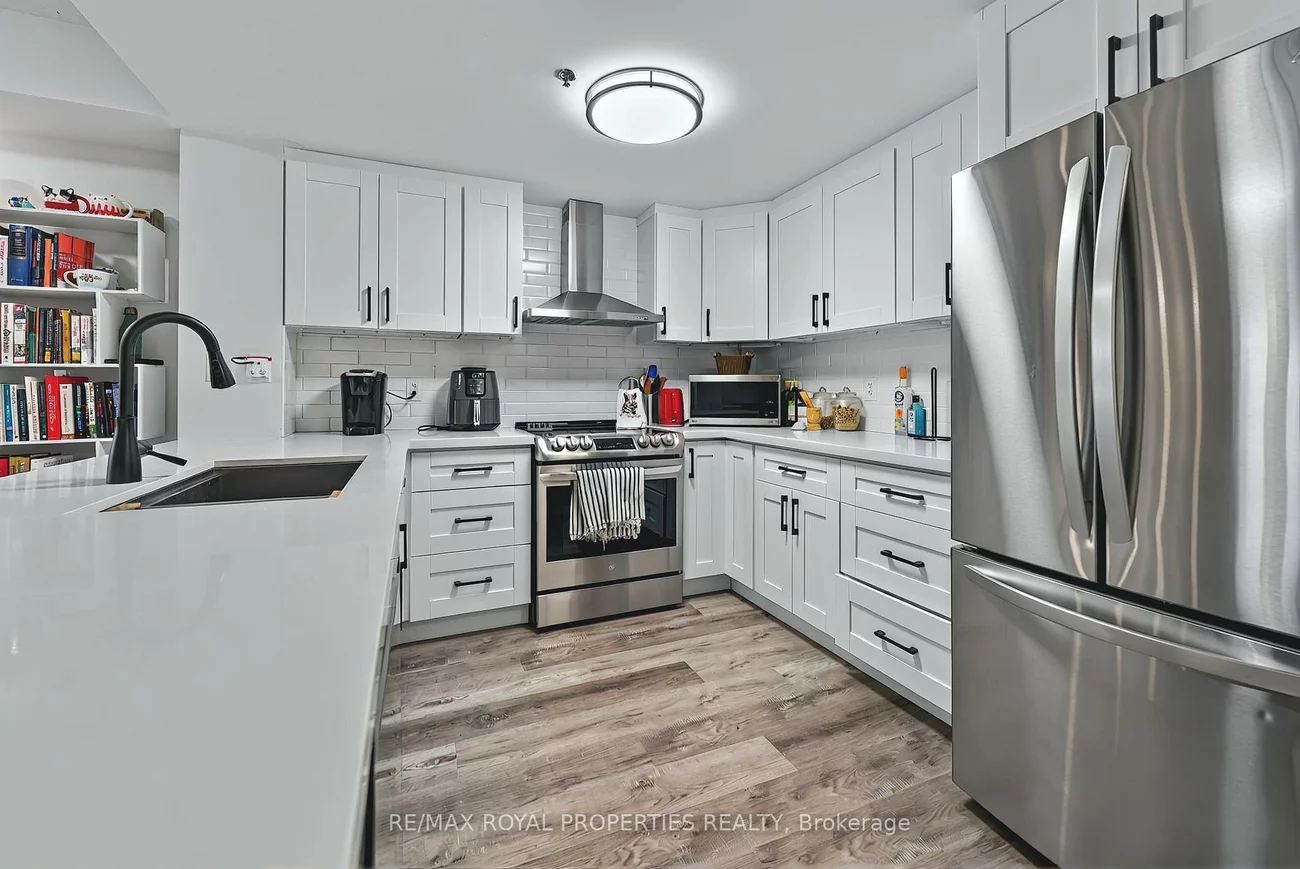 7424, Markham, Middlefield, Markham