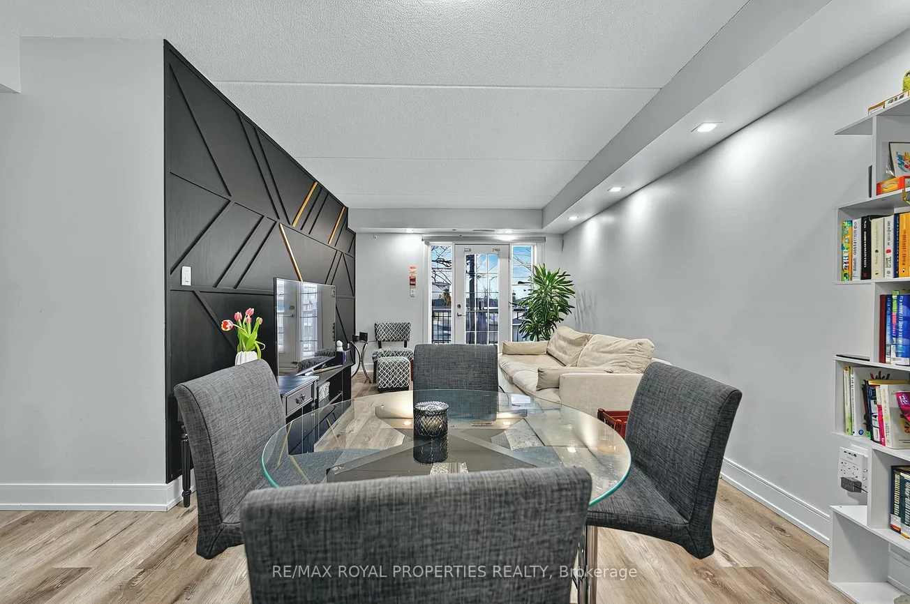 7424, Markham, Middlefield, Markham