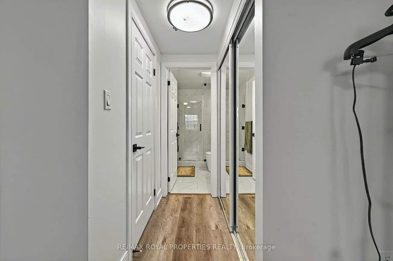 7424, Markham, Middlefield, Markham