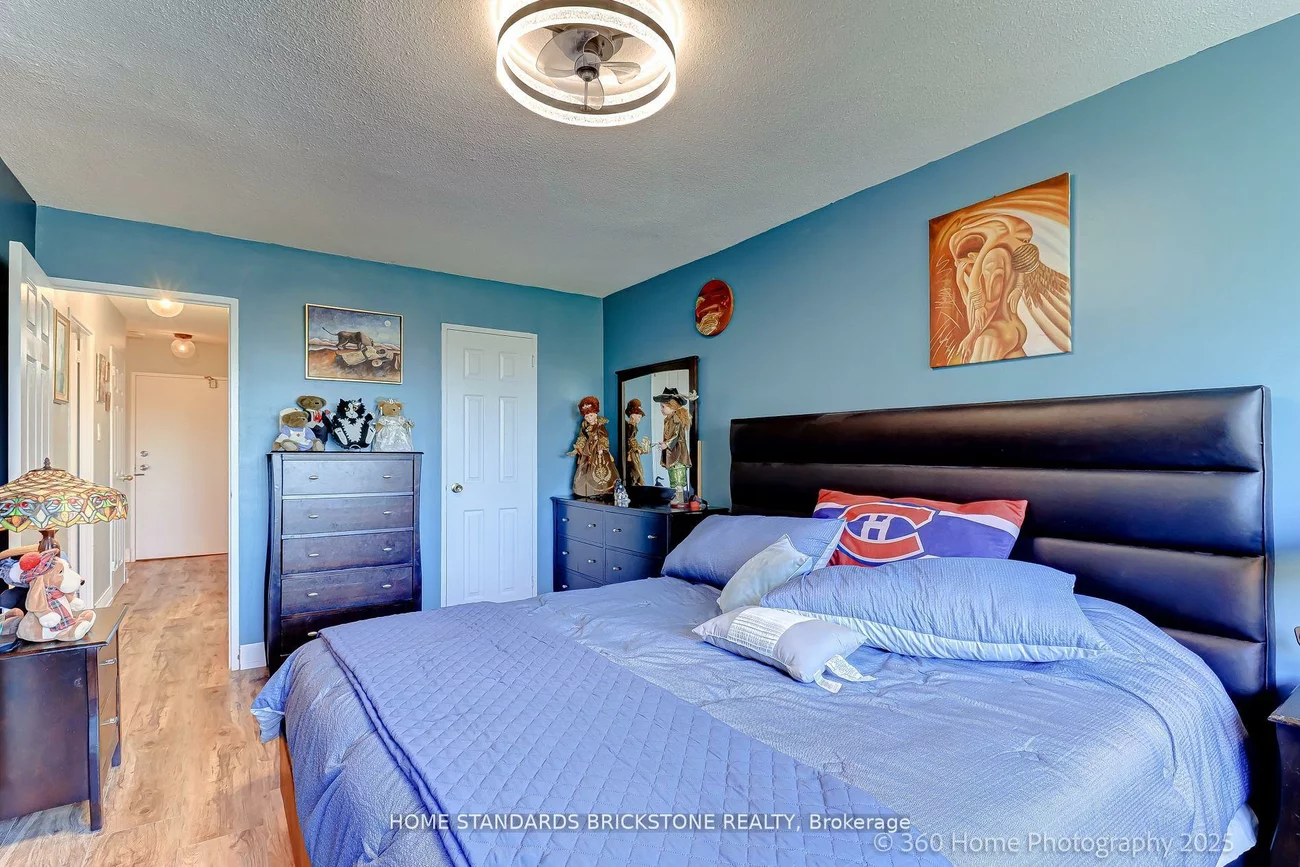 16, Elgin, Thornhill, Markham