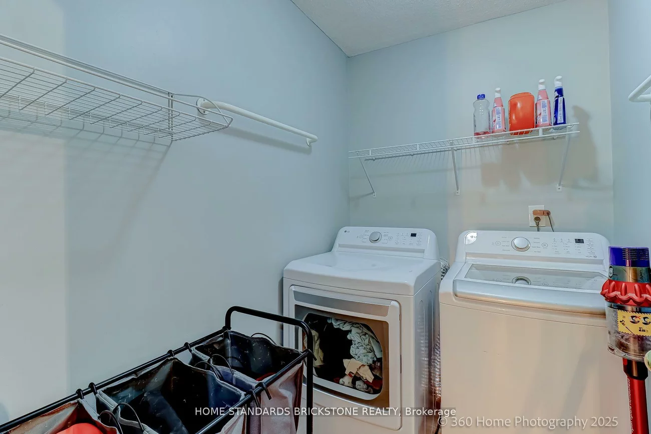 16, Elgin, Thornhill, Markham