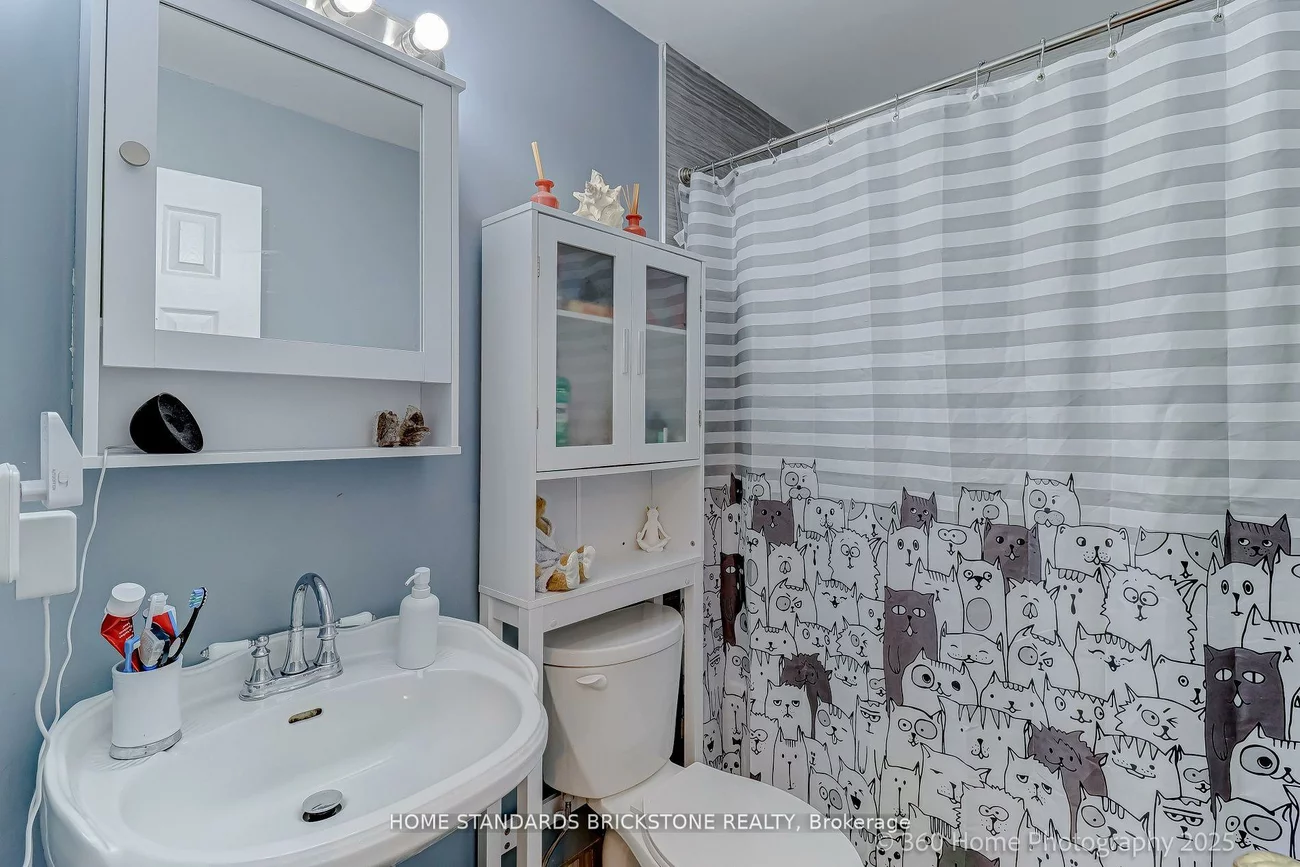 16, Elgin, Thornhill, Markham