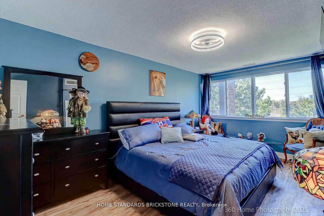 16, Elgin, Thornhill, Markham