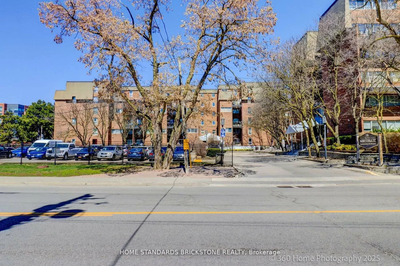 16, Elgin, Thornhill, Markham