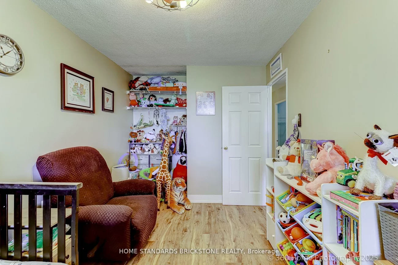 16, Elgin, Thornhill, Markham