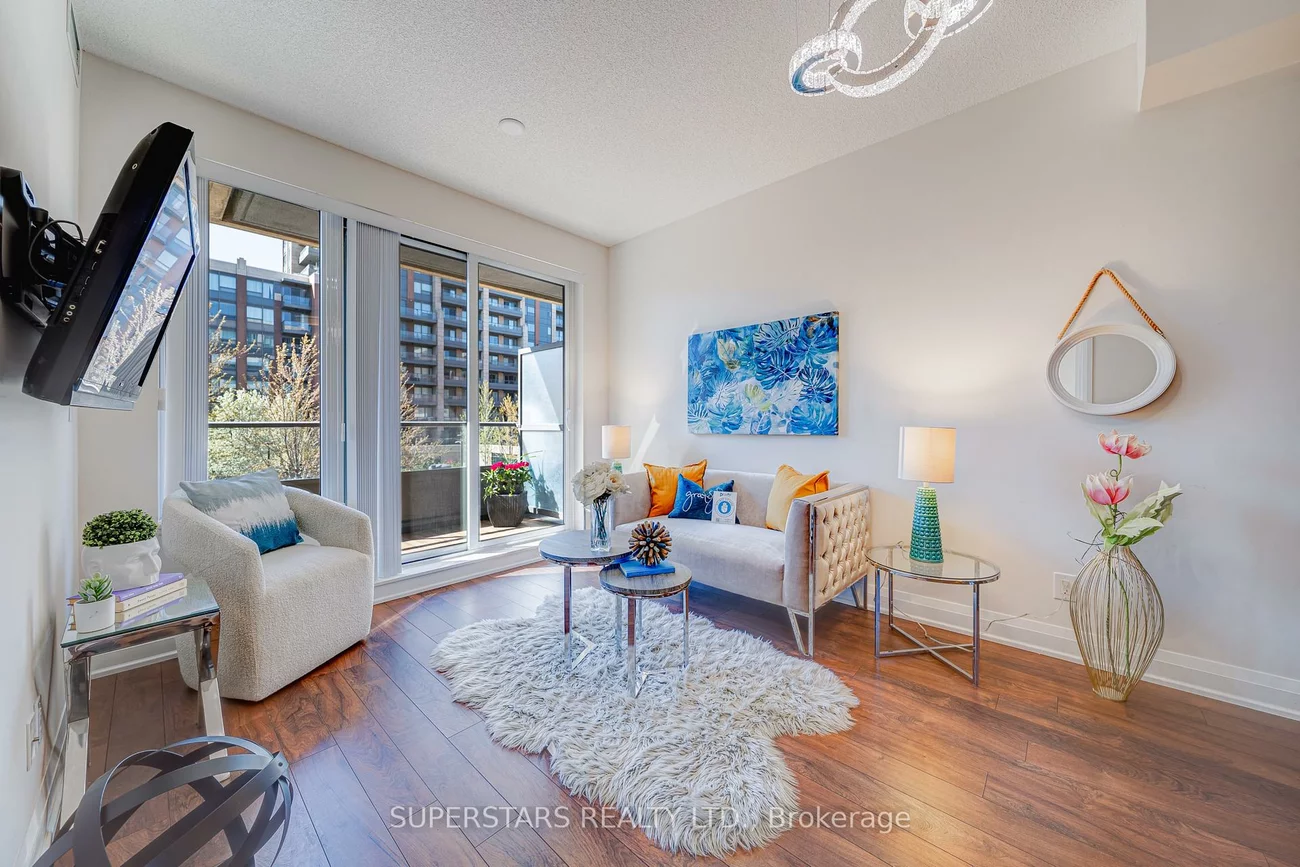 28, Uptown, Unionville, Markham