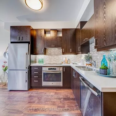 28, Uptown, Unionville, Markham