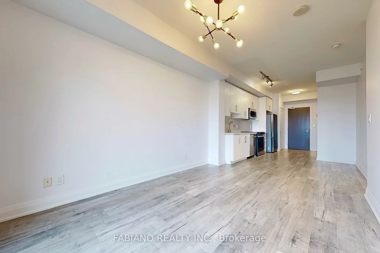 7171, Yonge, Thornhill, Markham