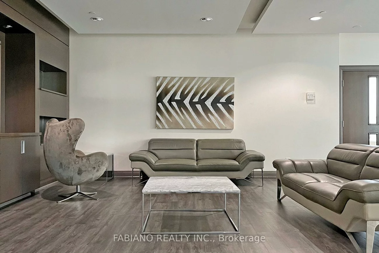 7171, Yonge, Thornhill, Markham