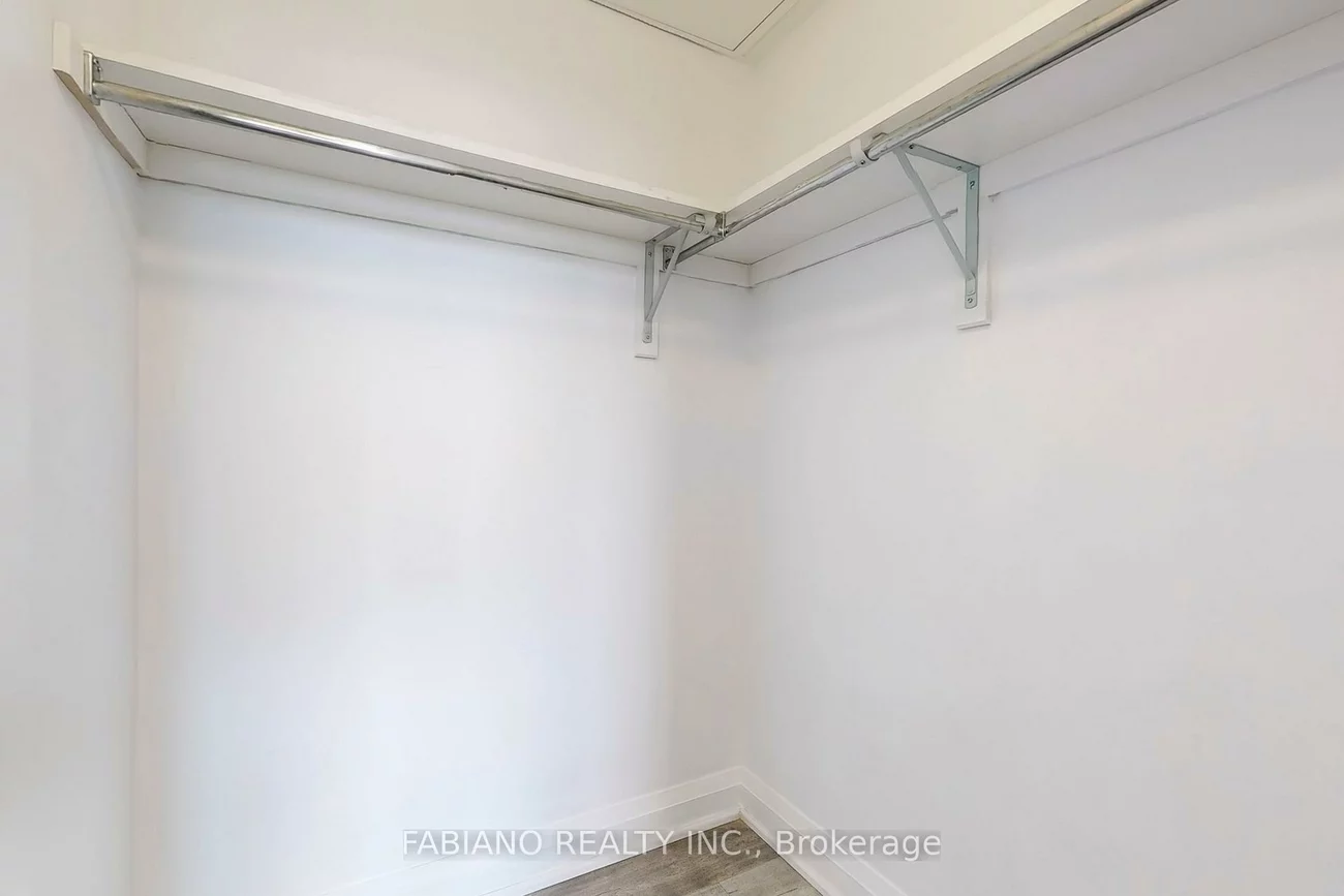 7171, Yonge, Thornhill, Markham