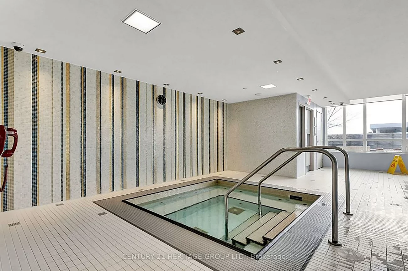 7165, Yonge, Grandview, Markham