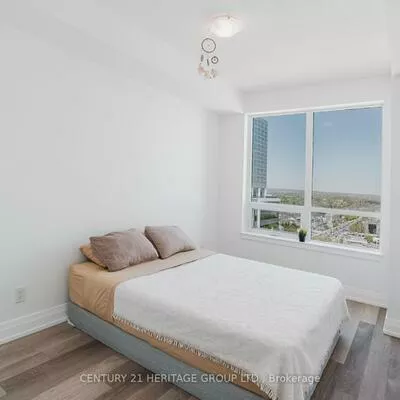 7165, Yonge, Grandview, Markham