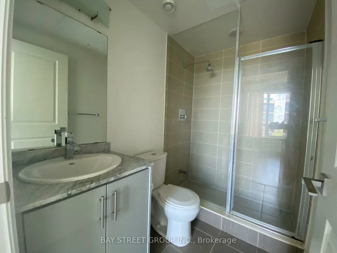 7161, Yonge, Grandview, Markham
