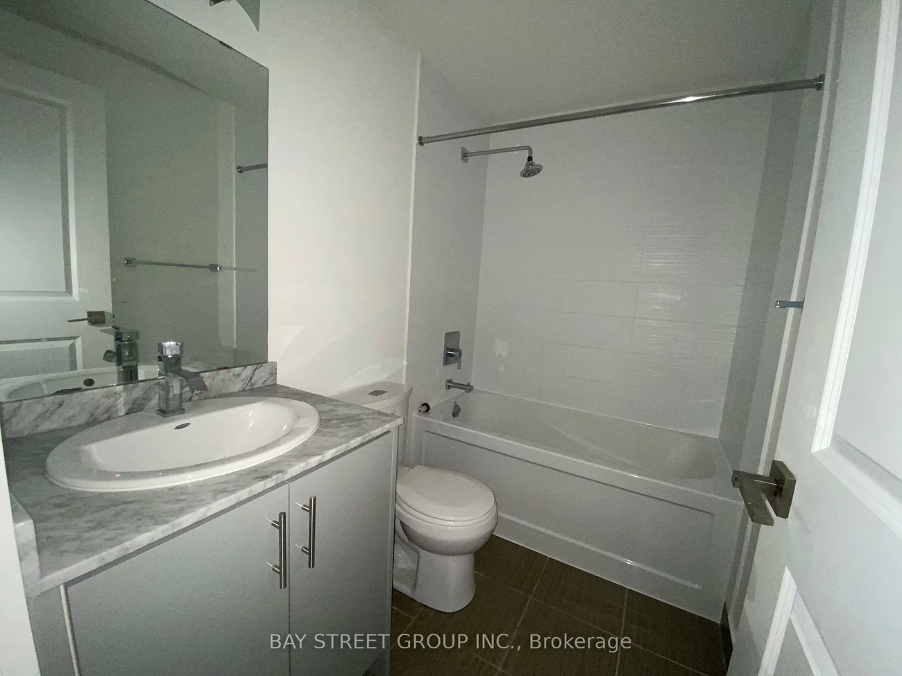 7161, Yonge, Grandview, Markham