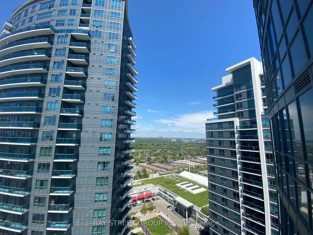 7161, Yonge, Grandview, Markham