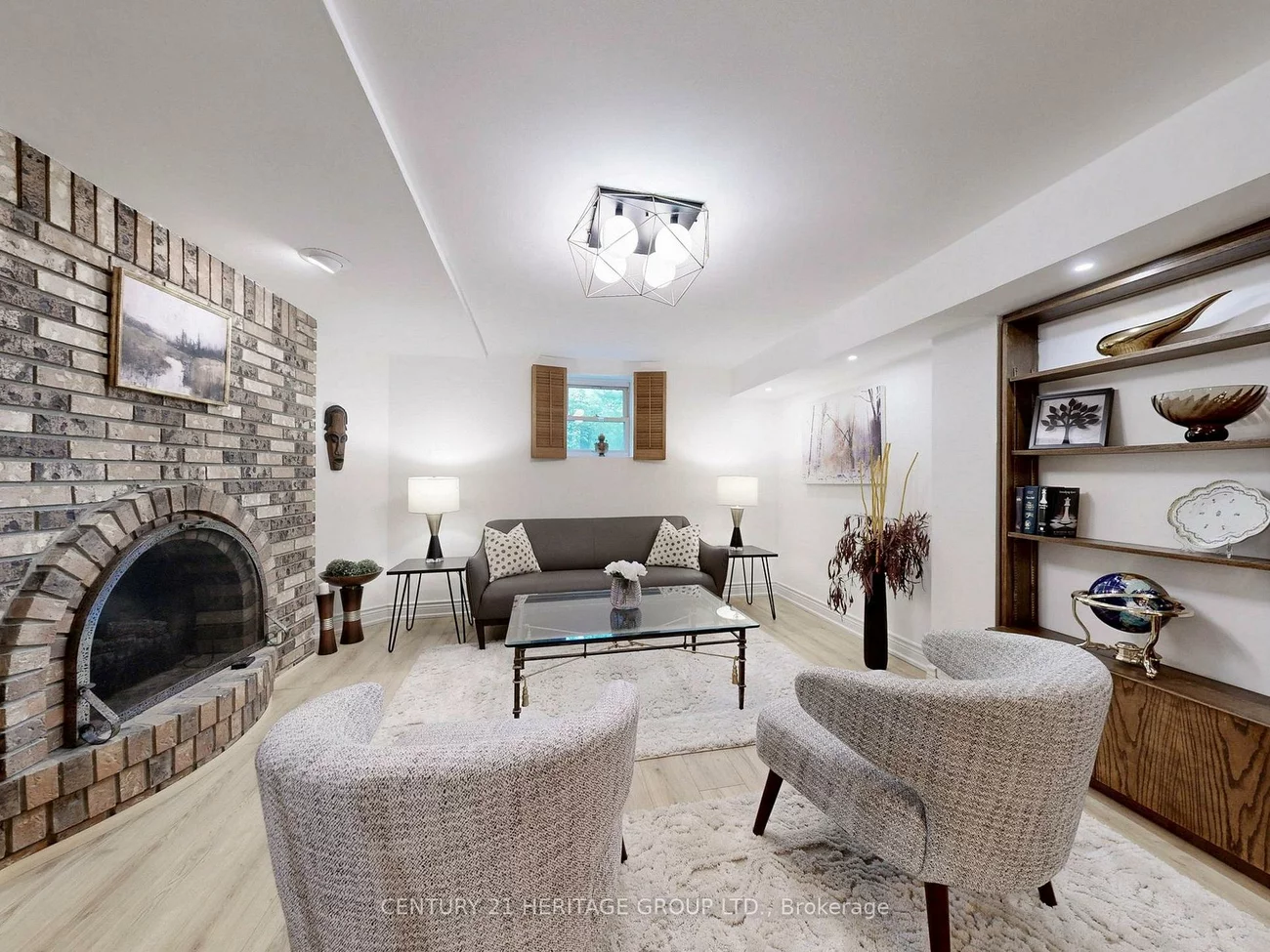 108, Confederation, Thornhill, Markham
