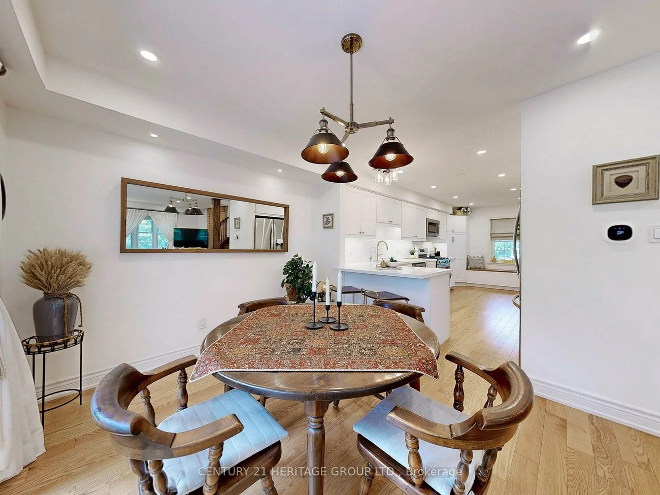 108, Confederation, Thornhill, Markham