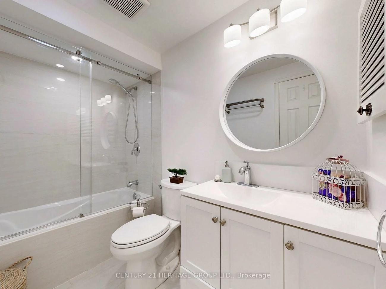 108, Confederation, Thornhill, Markham