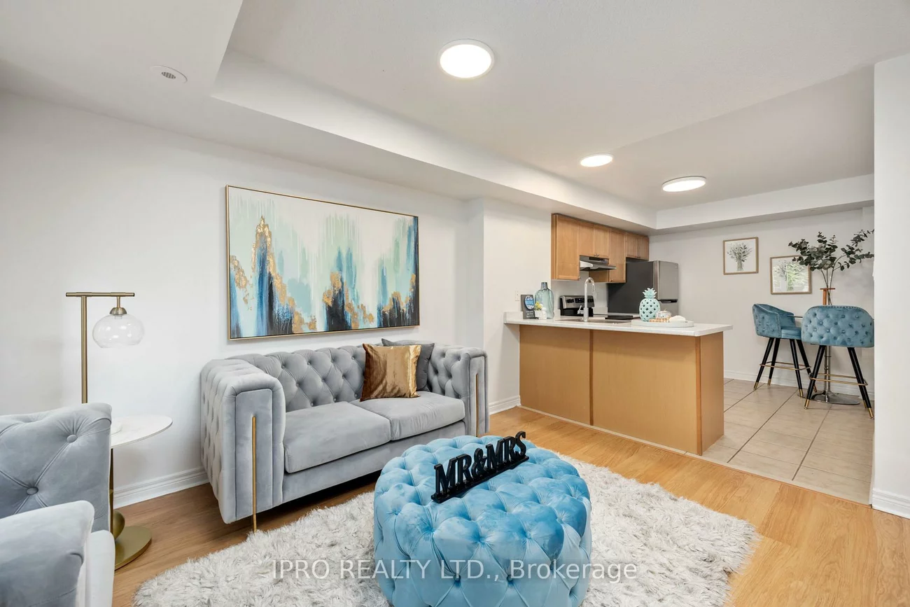 312, John, Aileen-Willowbrook, Markham