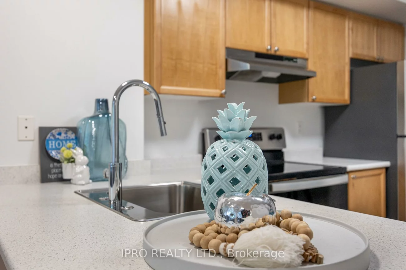 312, John, Aileen-Willowbrook, Markham