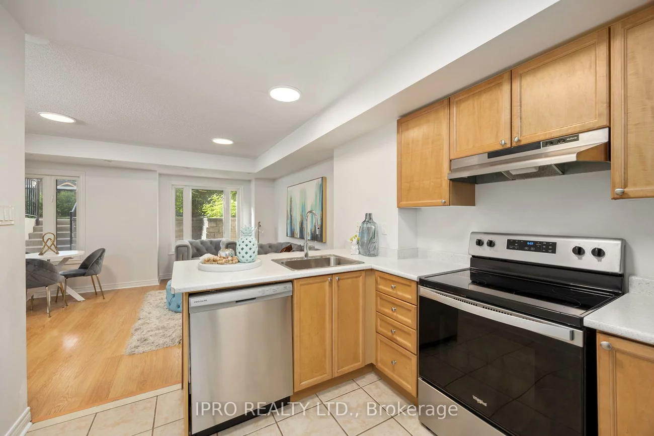 312, John, Aileen-Willowbrook, Markham