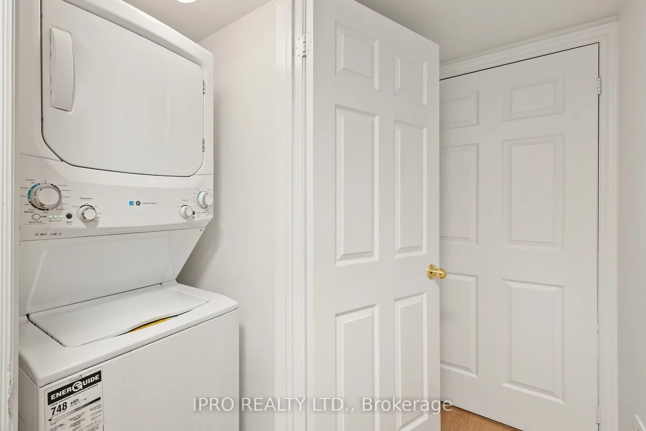 312, John, Aileen-Willowbrook, Markham