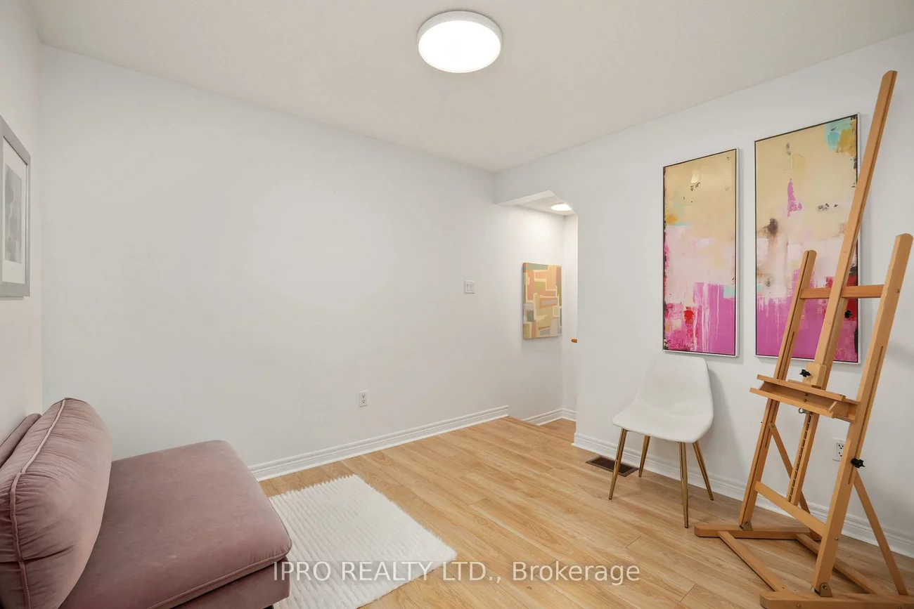 312, John, Aileen-Willowbrook, Markham