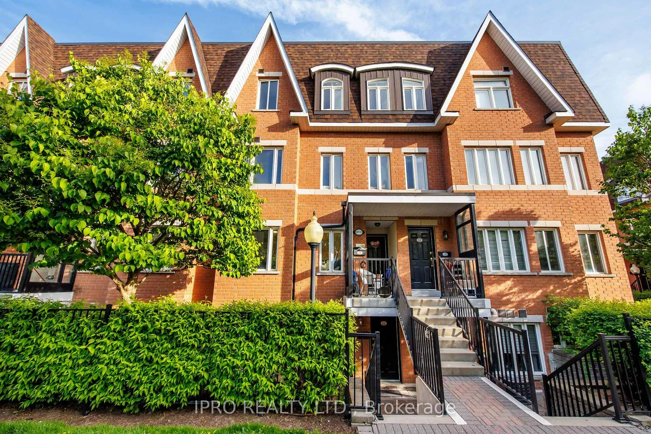 312, John, Aileen-Willowbrook, Markham