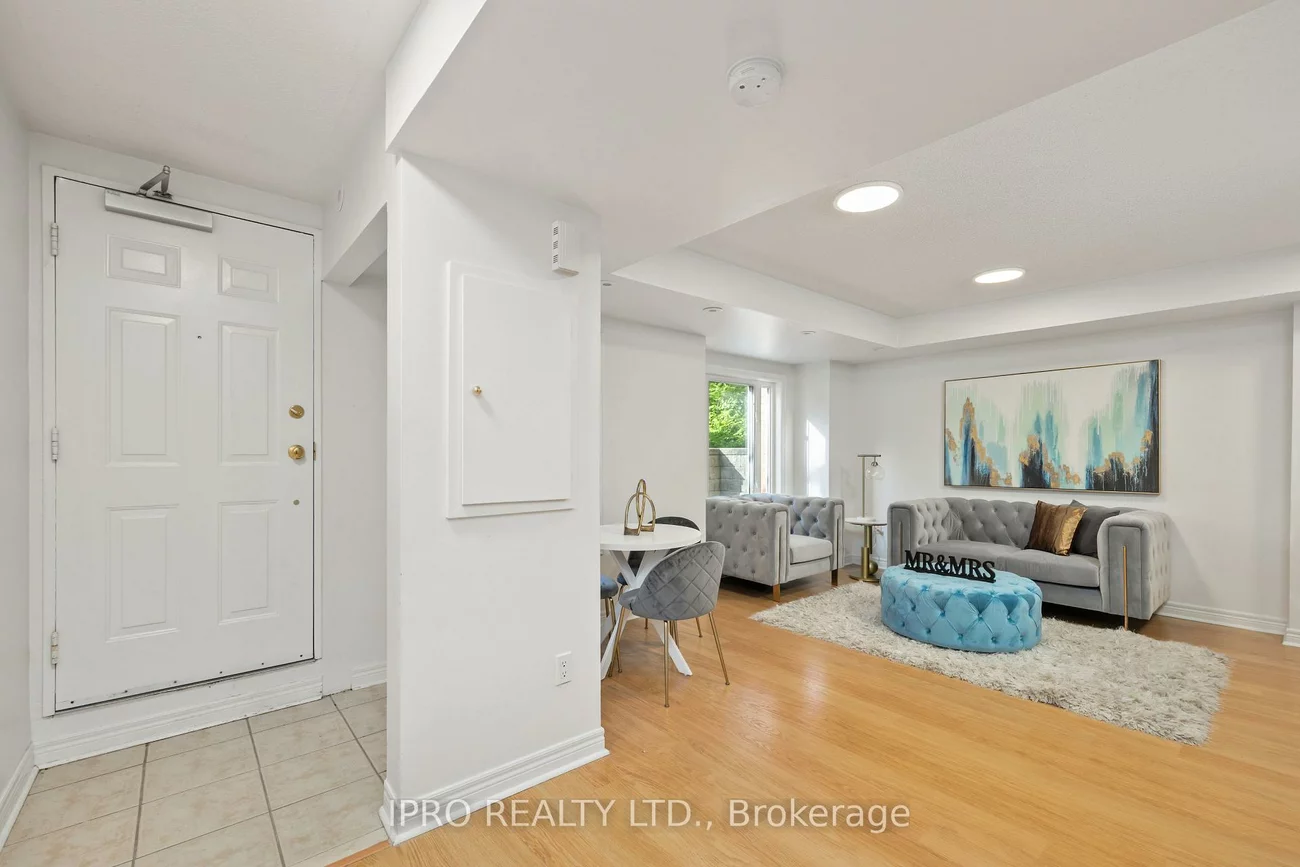 312, John, Aileen-Willowbrook, Markham