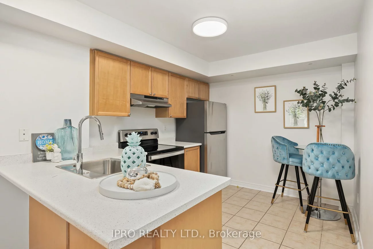 312, John, Aileen-Willowbrook, Markham