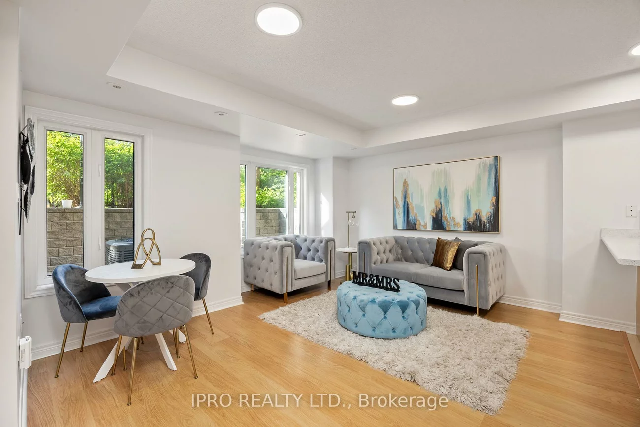 312, John, Aileen-Willowbrook, Markham