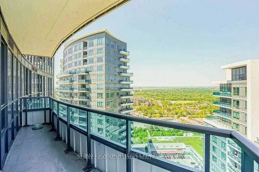 7161, Yonge, Thornhill, Markham